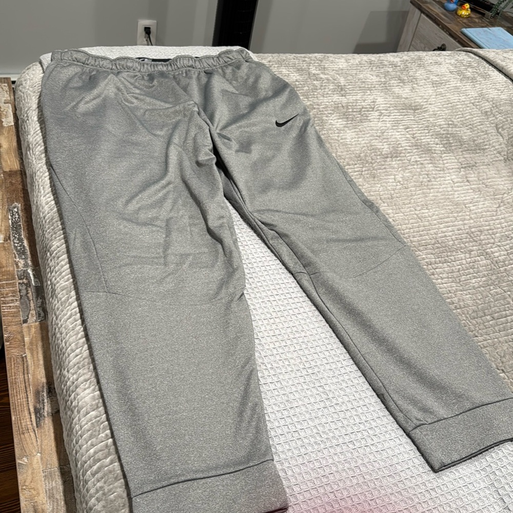 Nike Sweatpants